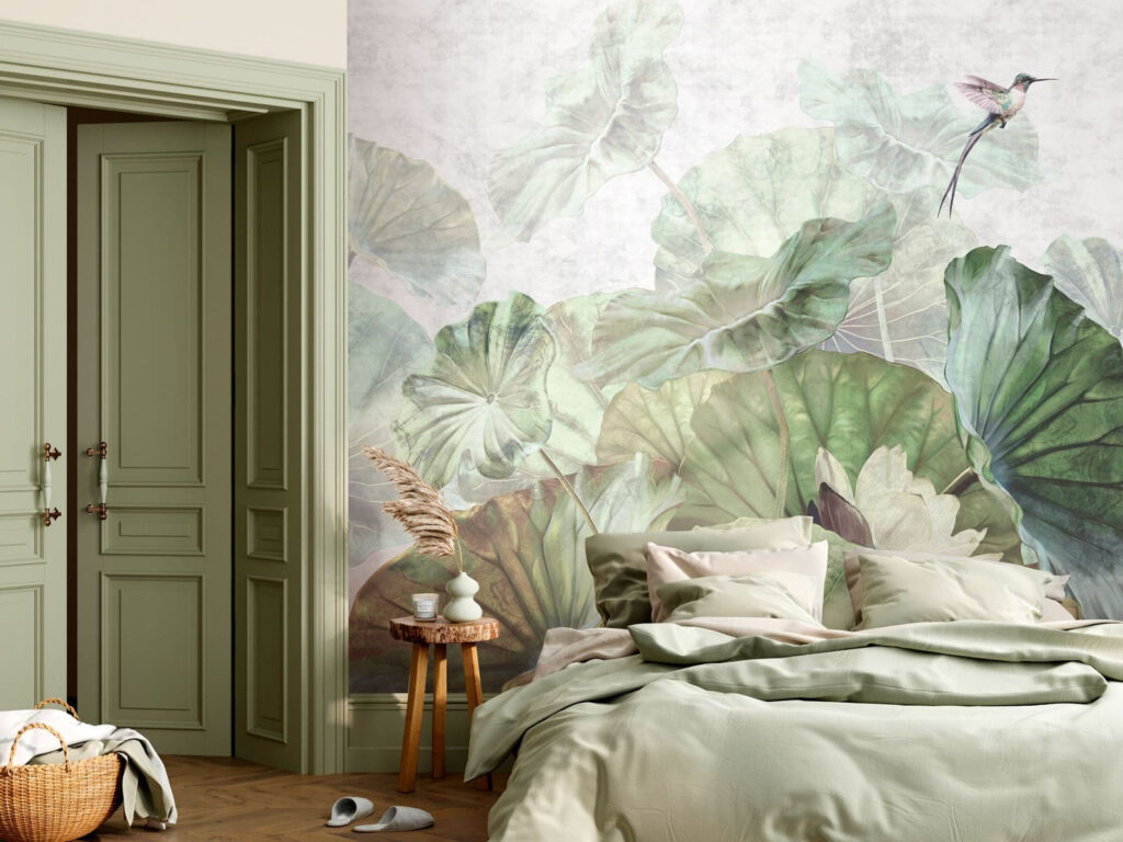 Bird and a hummingbird in a garden