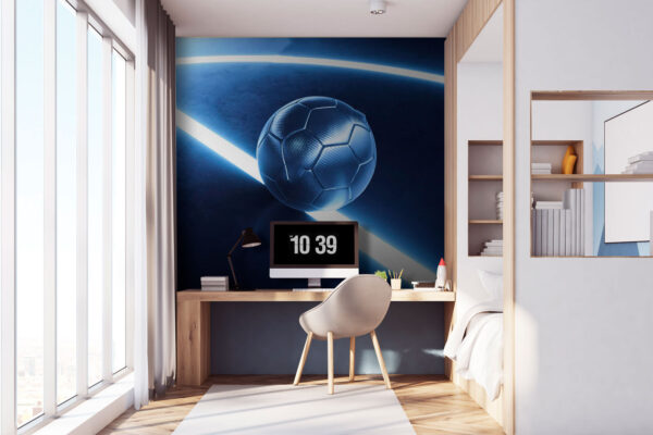 Pallone da calcio su una superficie blu Pallone da calcio su una superficie blu