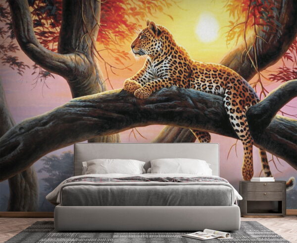 Leopardo sdraiato sul ramo di un albero Leopardo sdraiato sul ramo di un albero