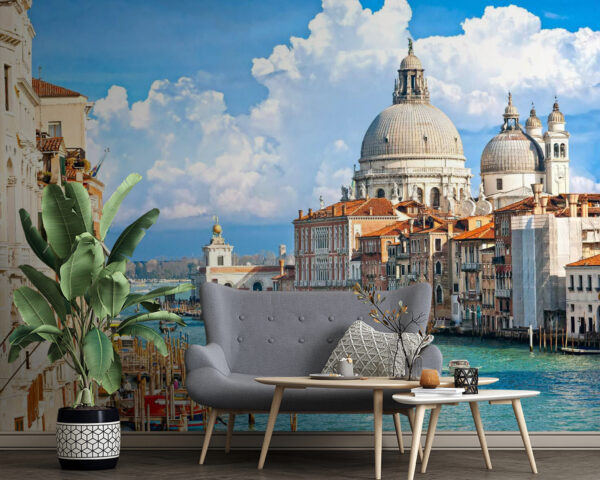 Via d'acqua con barche ed edifici sullo sfondo Via d'acqua con barche ed edifici sullo sfondo