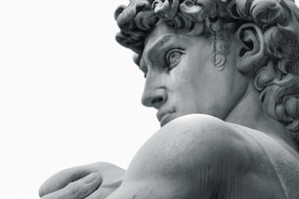Statua di un uomo Statua di un uomo
