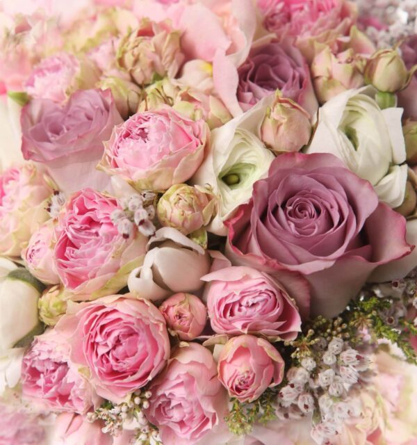 Bouquet di rose rosa e bianche Bouquet di rose rosa e bianche