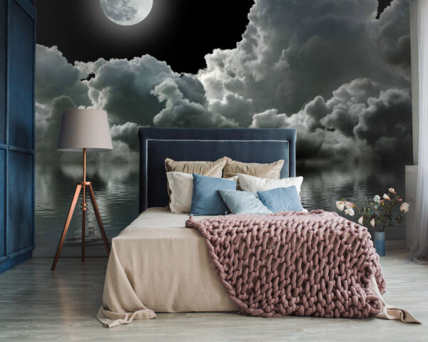 Luna sull'acqua con nubi e nuvole Luna sull'acqua con nubi e nuvole
