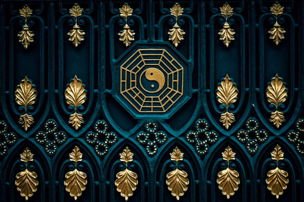 Wall murals Intricate patterns of cultural significance Wall murals Intricate patterns of cultural significance