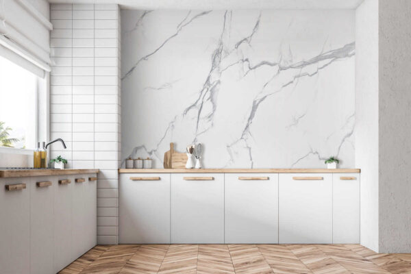 Marmo bianco con crepe Marmo bianco con crepe