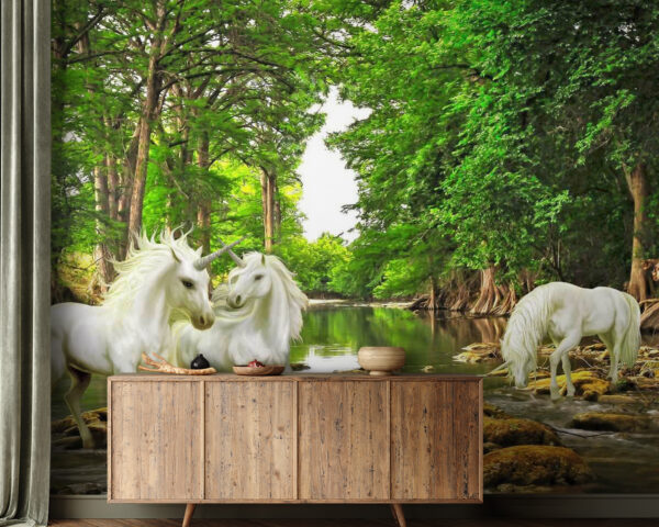 Gruppo di unicorni bianchi in un fiume Gruppo di unicorni bianchi in un fiume