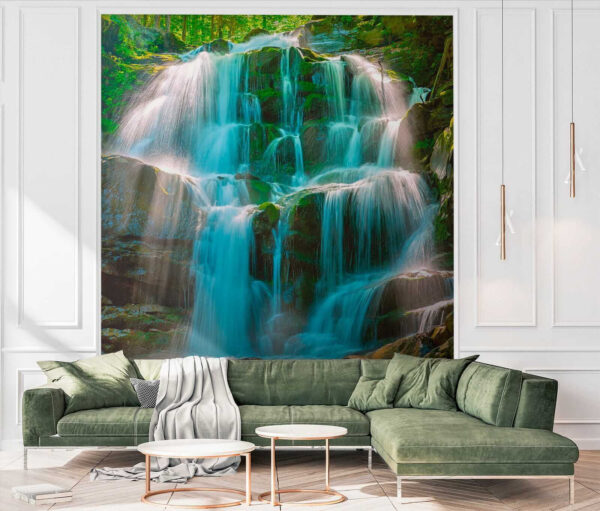 Cascata nel bosco Cascata nel bosco