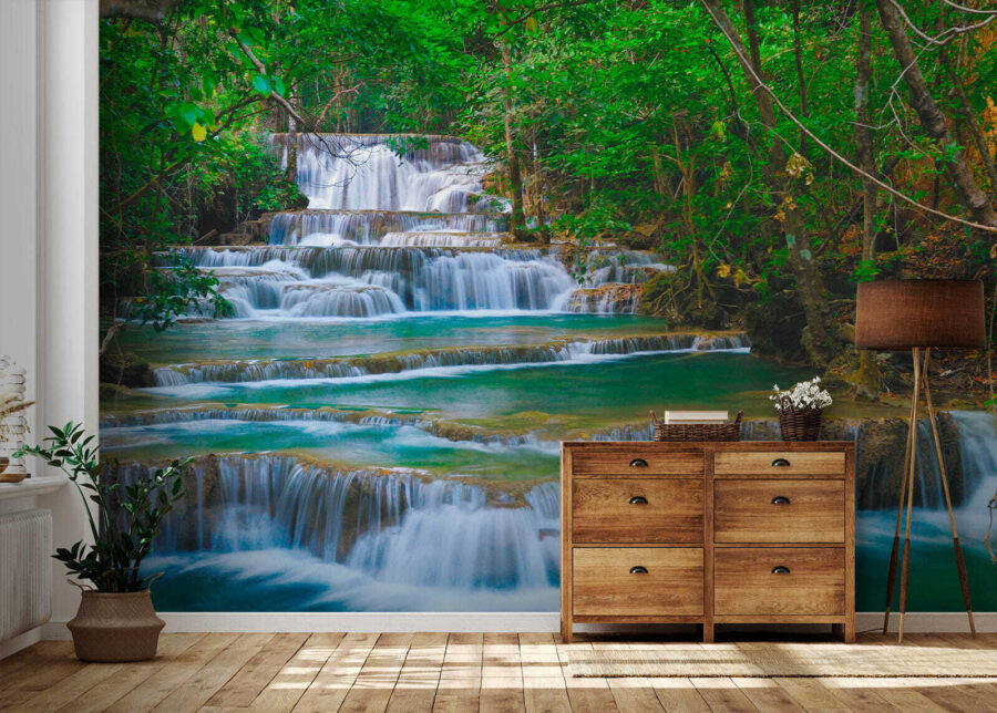Carta da parati Cascata in una foresta