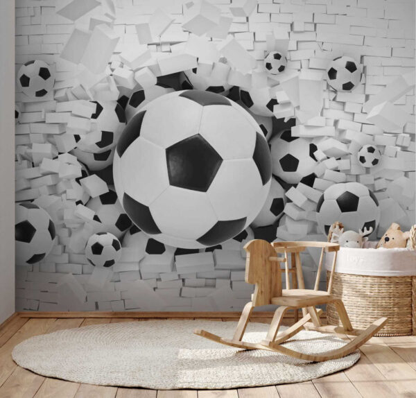 Gruppo di palloni da calcio in un mucchio di mattoni Gruppo di palloni da calcio in un mucchio di mattoni