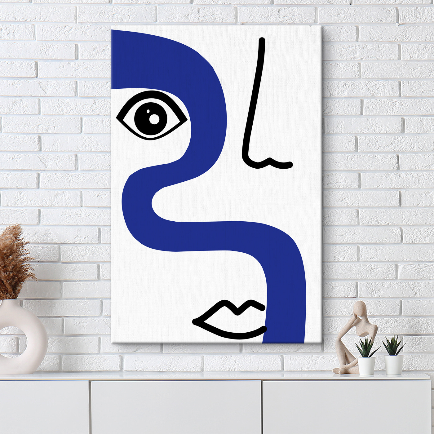A blue and black face