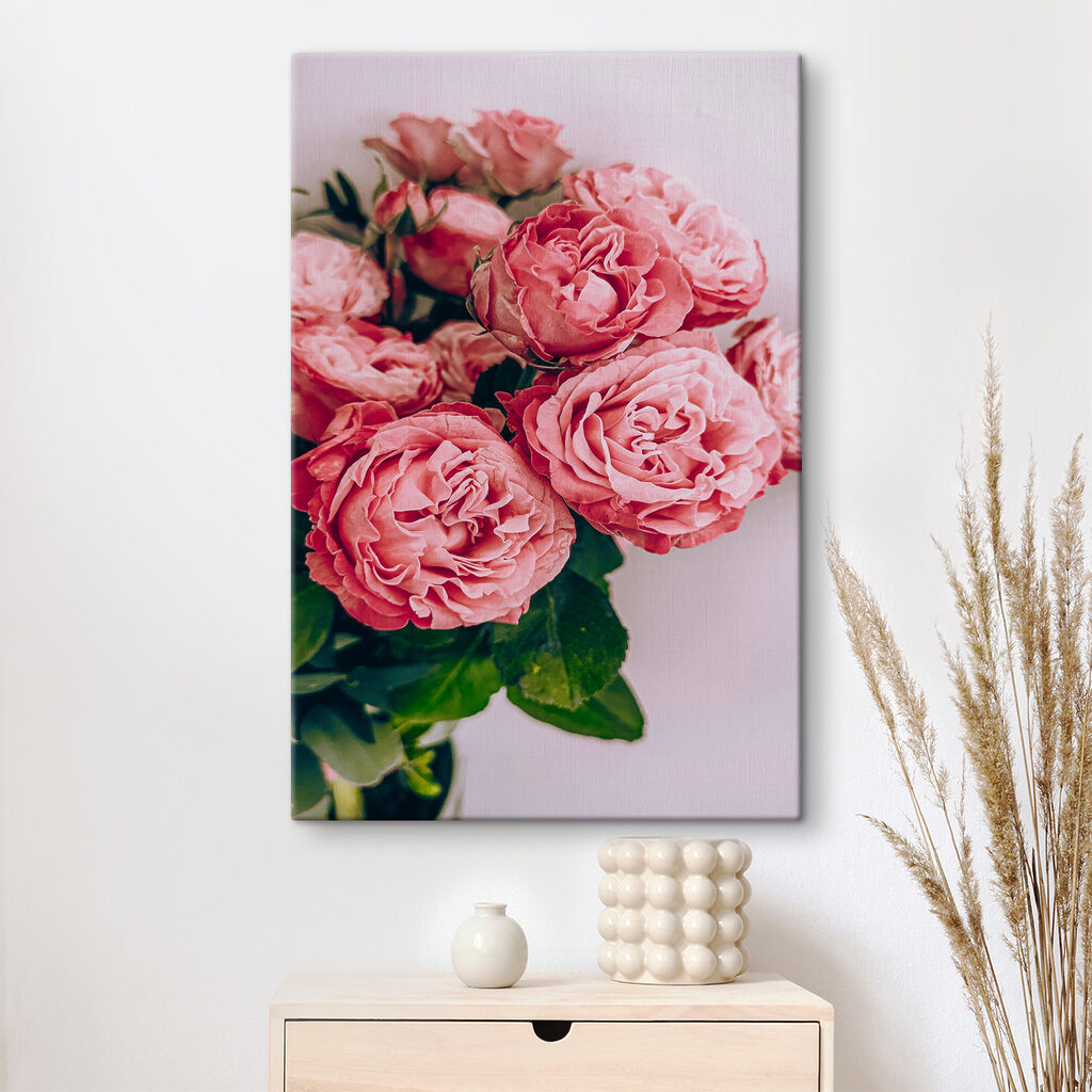 A group of pink flowers