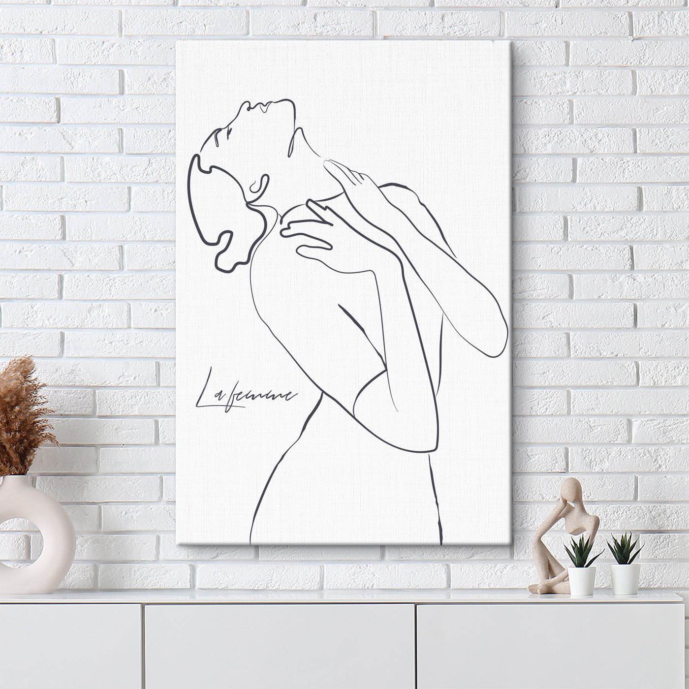 A drawing of a woman