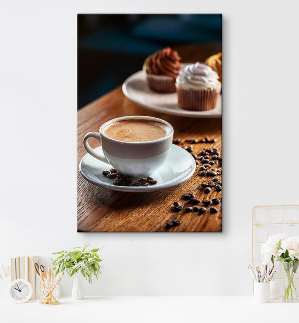Quadri Quadri Una tazza di caffè e dei cupcake su un tavolo (COD: s40417)