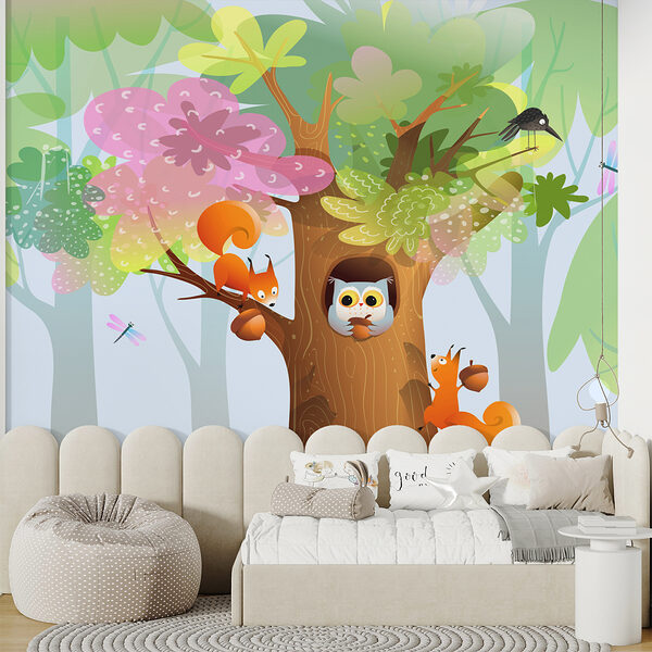 Cartone animato di animali su un albero Cartone animato di animali su un albero