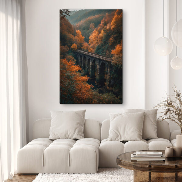 Ponte su un fiume con alberi sullo sfondo Quadri Ponte su un fiume con alberi sullo sfondo