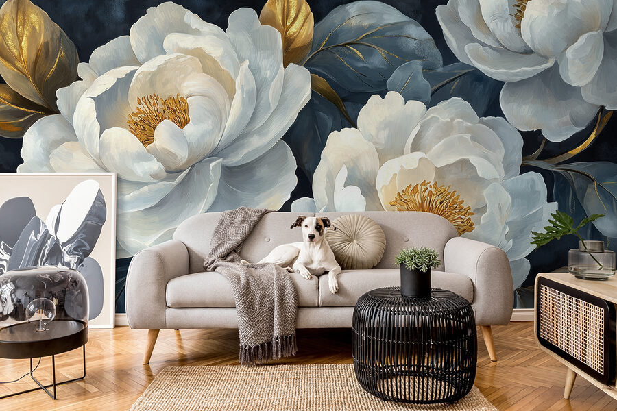 Eleganti fioriture su sfondo scuro.