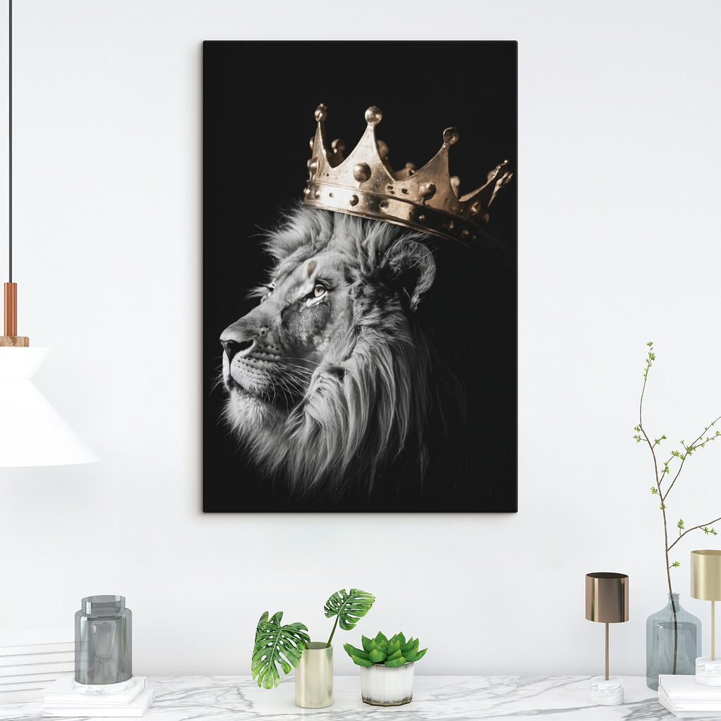 Lion wearing a crown Lion wearing a crown