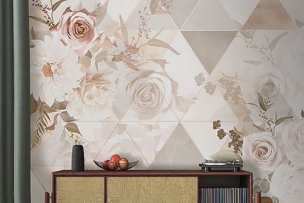 Carta da parati con fiori e triangoli Carta da parati con fiori e triangoli