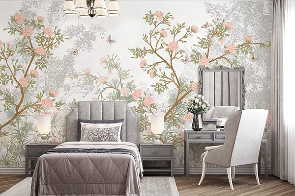 Pittura di un albero con fiori e farfalle Pittura di un albero con fiori e farfalle