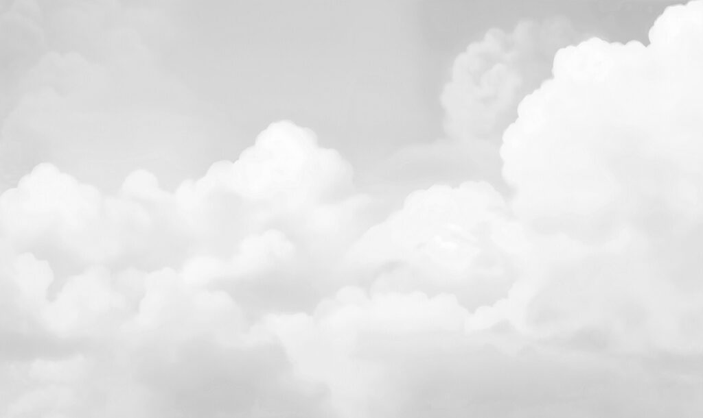 Cielo nuvoloso con molte nuvole Cielo nuvoloso con molte nuvole