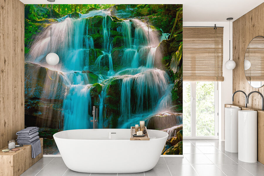 Cascata nel bosco