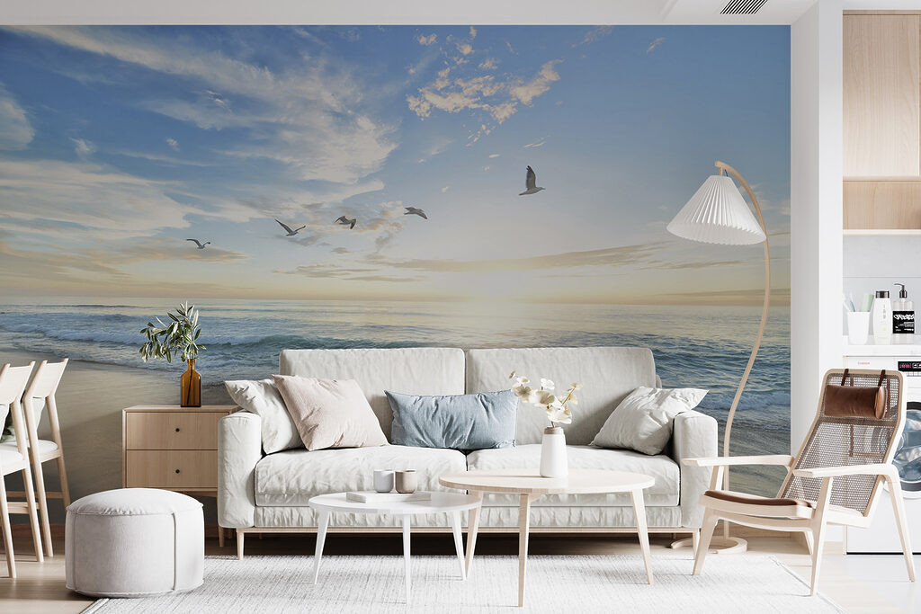 Spiaggia con uccelli che volano sull'acqua u93607pig10mr 1024x683 - Spiaggia con uccelli che volano sull'acqua