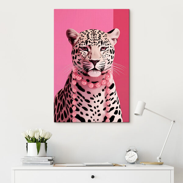 Leopardo con una collana Quadri Leopardo con una collana