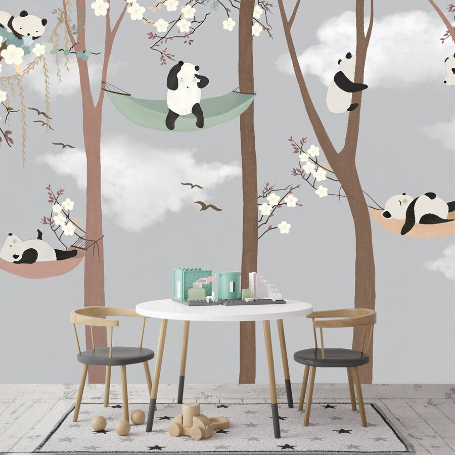 Panda in amaca sugli alberi