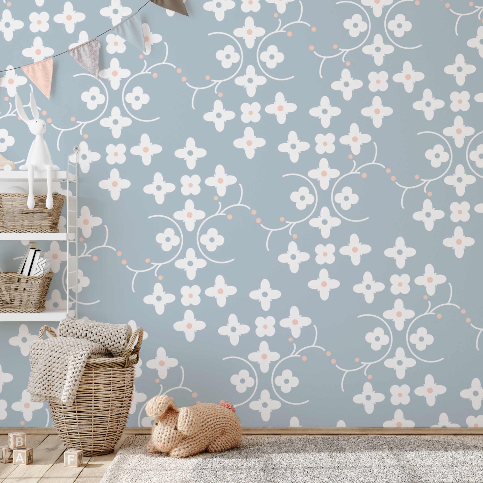 Motivo di fiori bianchi e punti rosa su sfondo blu