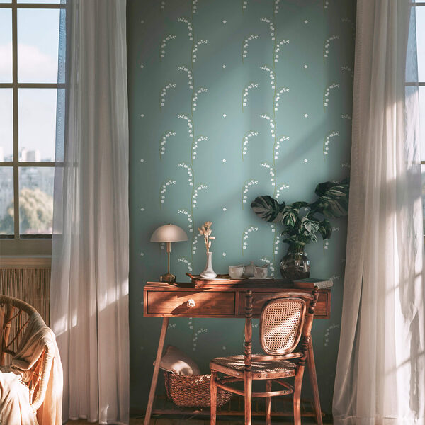 Motivo di fiori bianchi su sfondo blu