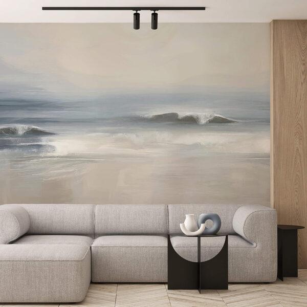 Onde che si infrangono su una spiaggia