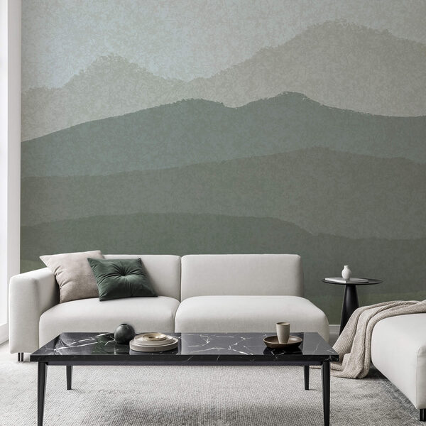 Paesaggio di montagne e nebbia