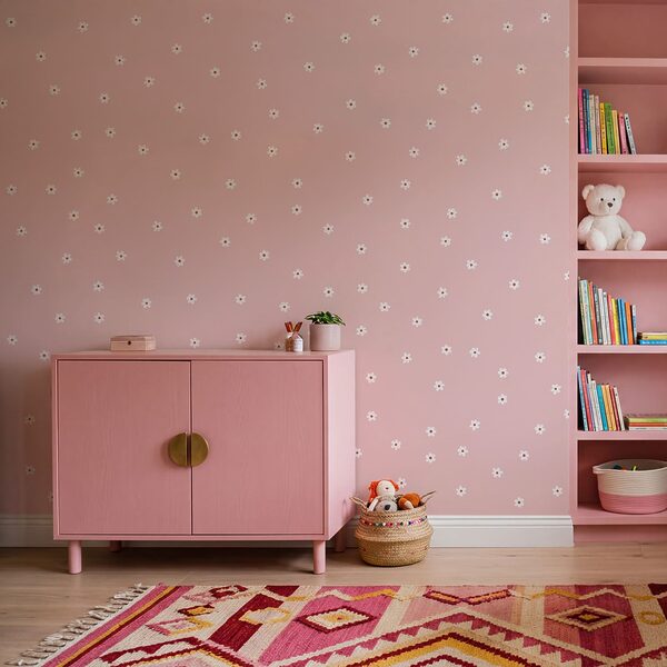 Sfondo rosa con fiori bianchi