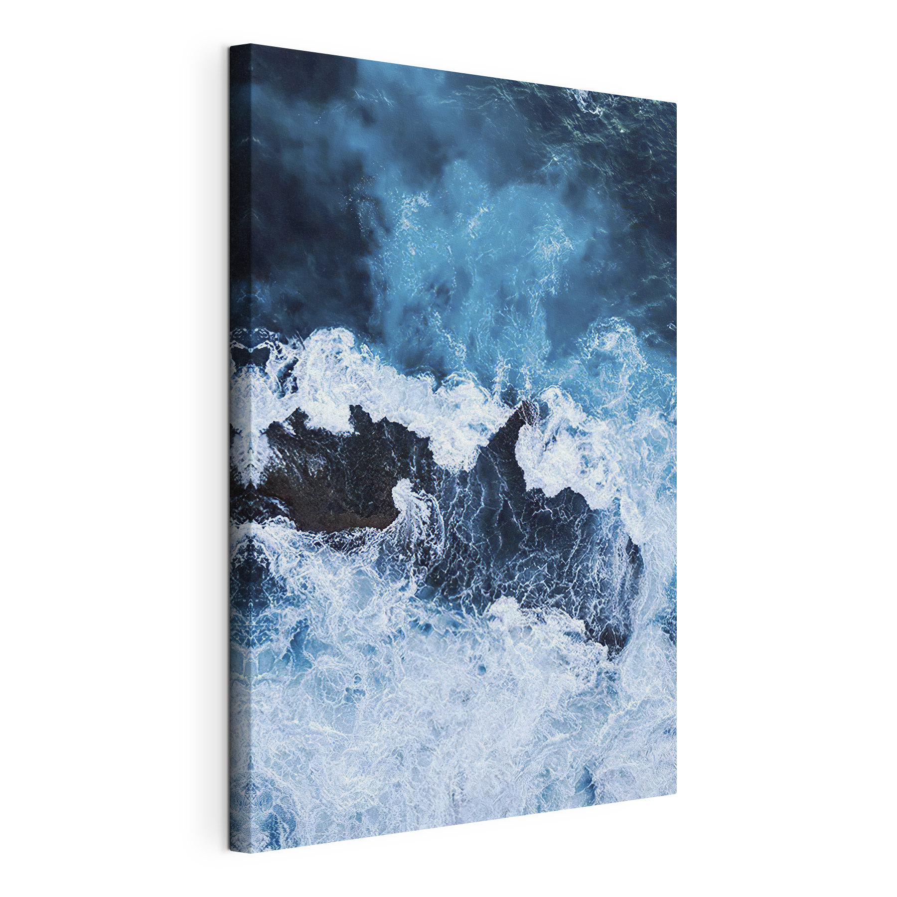 Waves crashing on a rock Waves crashing on a rock