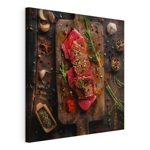 Carne su un tagliere con spezie ed erbe aromatiche Quadri Carne su un tagliere con spezie ed erbe aromatiche