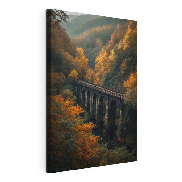 Ponte su un fiume con alberi sullo sfondo Quadri Ponte su un fiume con alberi sullo sfondo