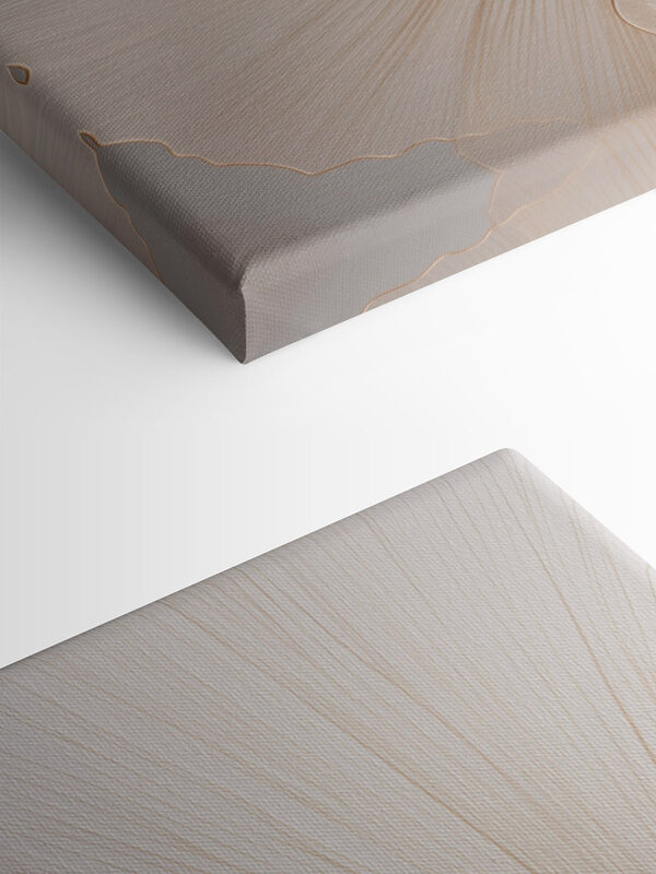 Delicate curves and flowing lines