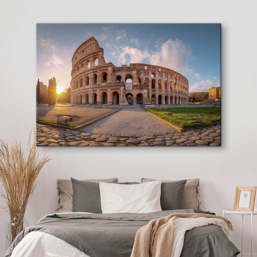 Grande edificio circolare con archi Grande edificio circolare con archi
